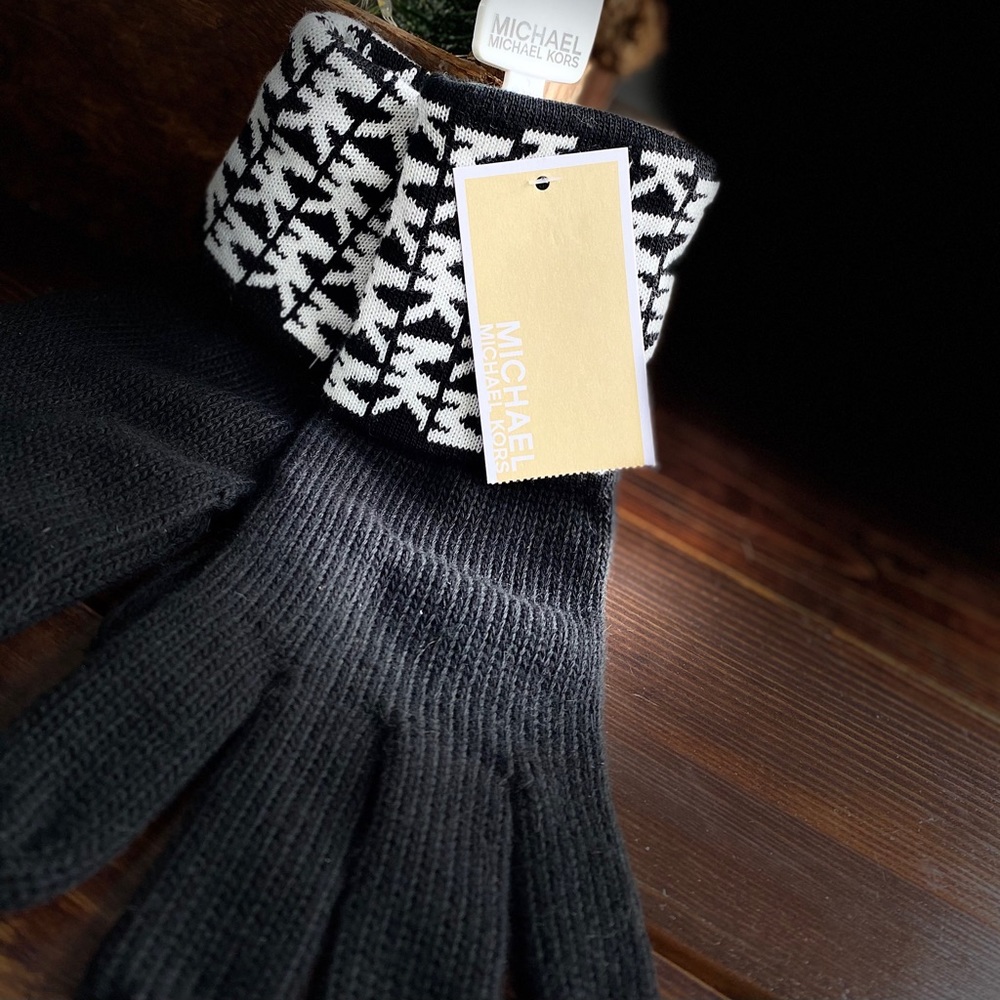 Michael Kors Gloves